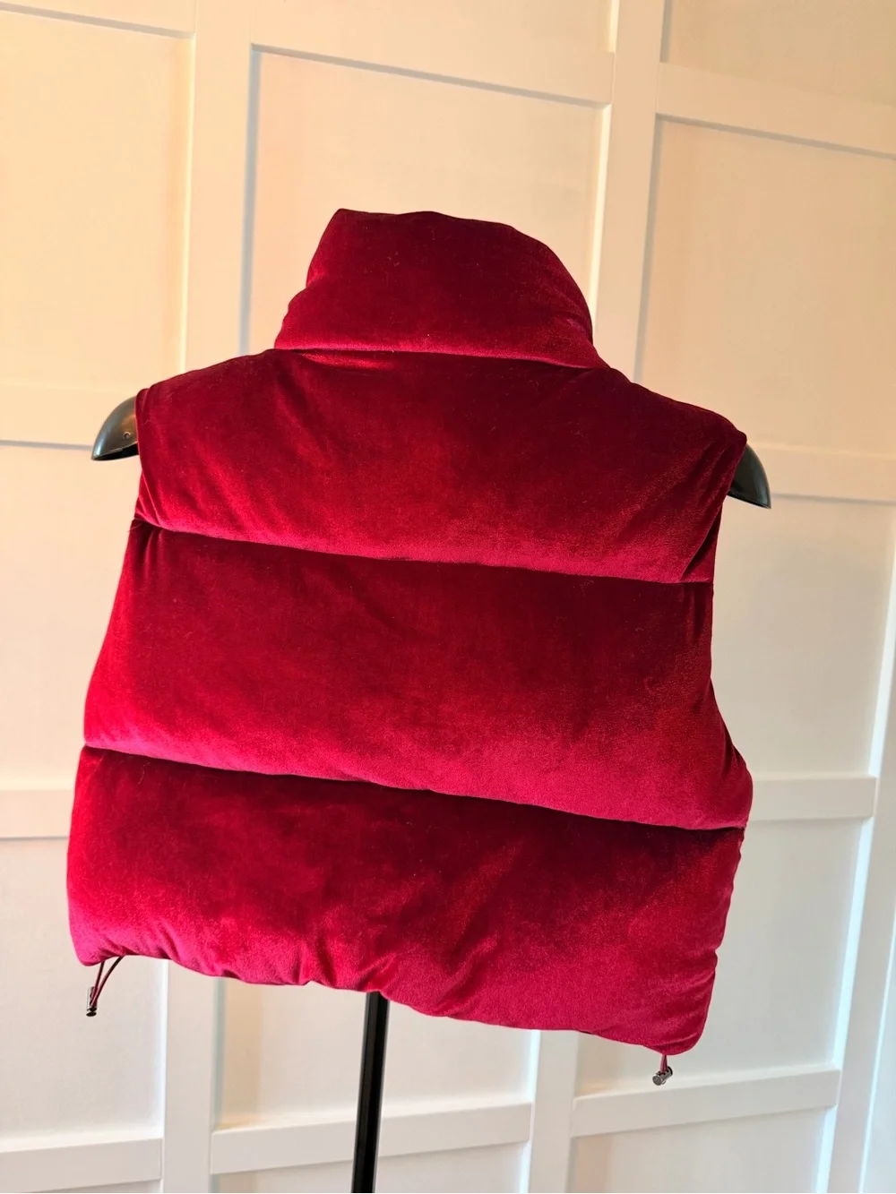 Stoosh Burgundy Velvet Puffer Vest | Cropped Zip Vest | Size Medium